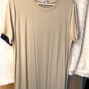 Tshirt dresses, set of two.